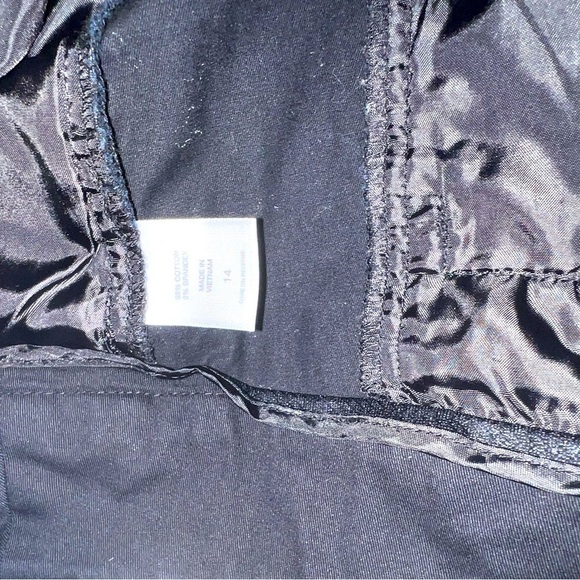 New York &CompanyEXCELLENT CONDITION!Black slacks with fitted waist. Size 14 - Picture 11 of 11